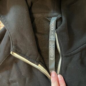 Vuori Wiman’s 1/2  Zip-Up Hoodie size XL